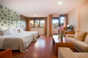 Гостиница Hotel Granada Palace  Моначил
